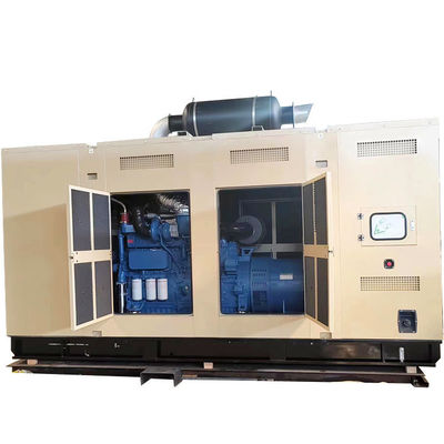 800 kW Guangxi Yuchai Dieselgenerator mit Luftfilter und Wasserkühlsystem