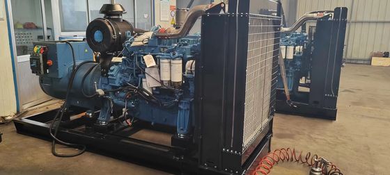 Selbststartsteuerung 400 KVA Guangxi Yuchai Dieselgenerator 320 KW für Notfallsicherung