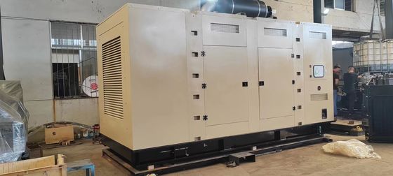 Richtungsinjektion 1000KVA Guangxi Yuchai Stille Lautsprecher Dieselgenerator für 50/60HZ Frequenz