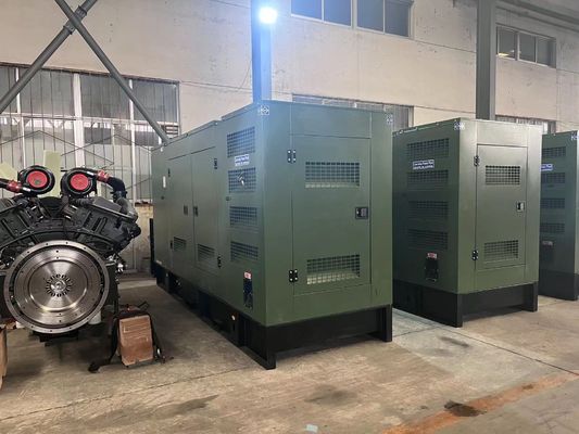 Guangxi Yuchai 375KVA leise Lautsprecher Dieselgenerator mit Wasserkühlsystem