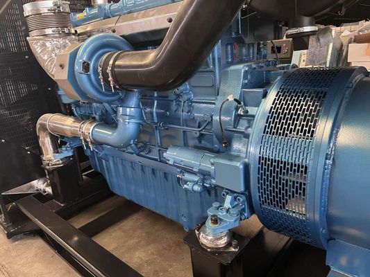 Stille Lautsprecher 50HZ für Weichai 500KW Dieselgenerator Set mit Wasserkühlsystem